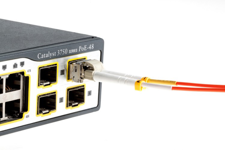 بررسی ماژول SFP