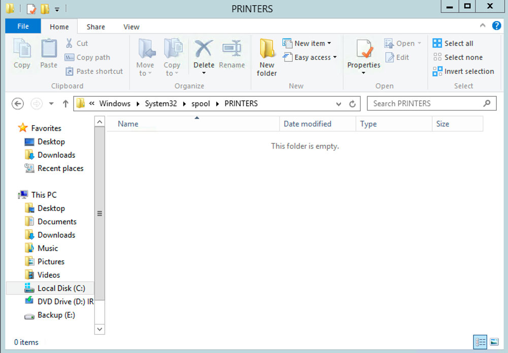 و محتوای فلدر Printers را پاک کنید.