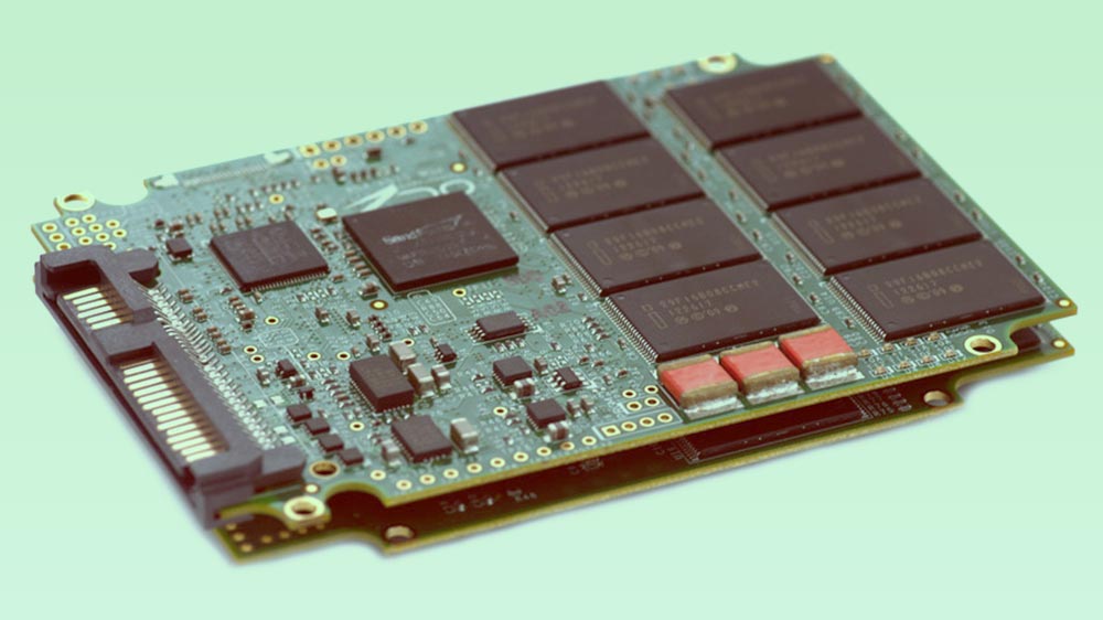 آشنایی با مفاهیم SCSI و SAS و SATA