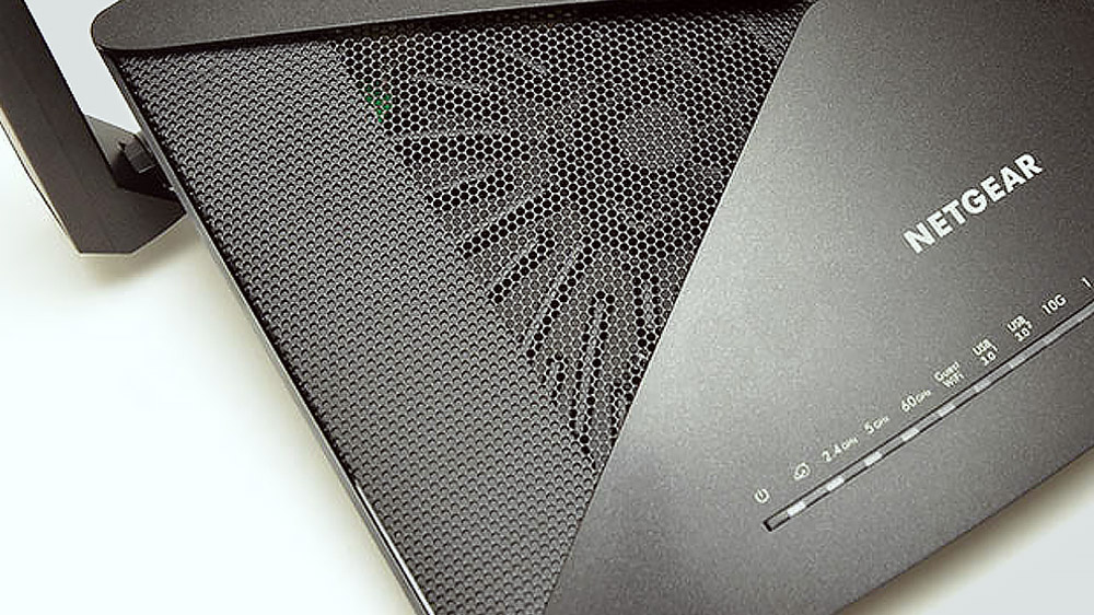 معرفی پرسرعت ترین روتر بی سیم دنیا NETGEAR NIGHTHAWK X10 AD7200